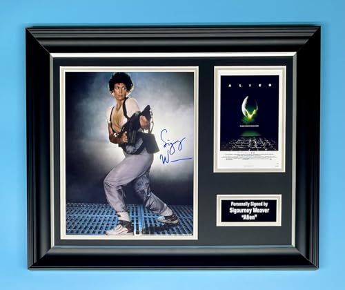 Sigourney Weaver Signed Photo In Luxury Handmade Wooden Frame With Photo Proof & AFTAL Member Certificate Of Authenticity Autograph Movie Film TV Memorabilia Alien Poster