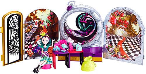 Ever After High Way Too Wonderland High and Raven Queen Playset