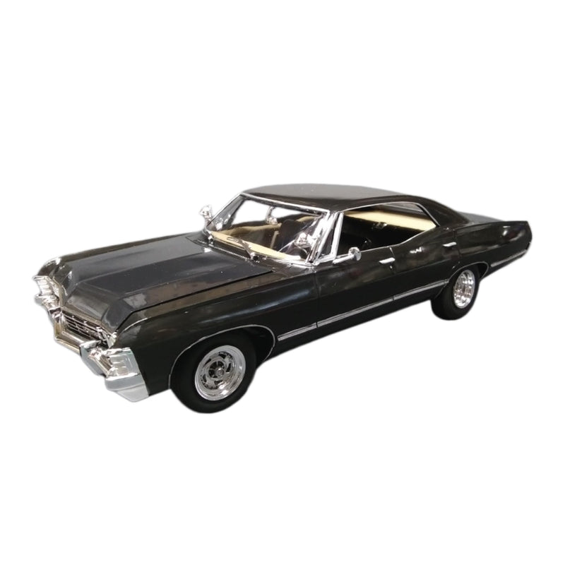 AMT 1967 Chevy Impala 4-Door Supernatural Night Hunter TV Show Model Kit Replica,White,medium