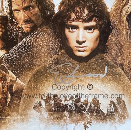 Elijah Wood Signed Lord Of The Rings Photo In Luxury Handmade Wooden Frame & AFTAL Member Certificate Of Authenticity Movie Film TV Autograph Memorabilia Poster