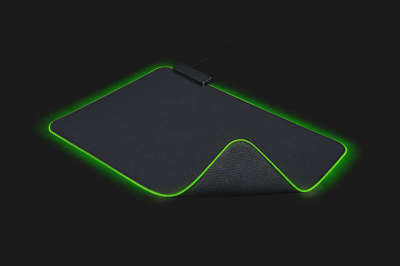 Razer Goliathus Chroma - Soft Gaming Mouse Mat with RGB Lighting (Cable Holder, Fabric Surface, Non-Slip, Quilted Edge, Optimized for all Mice) Black