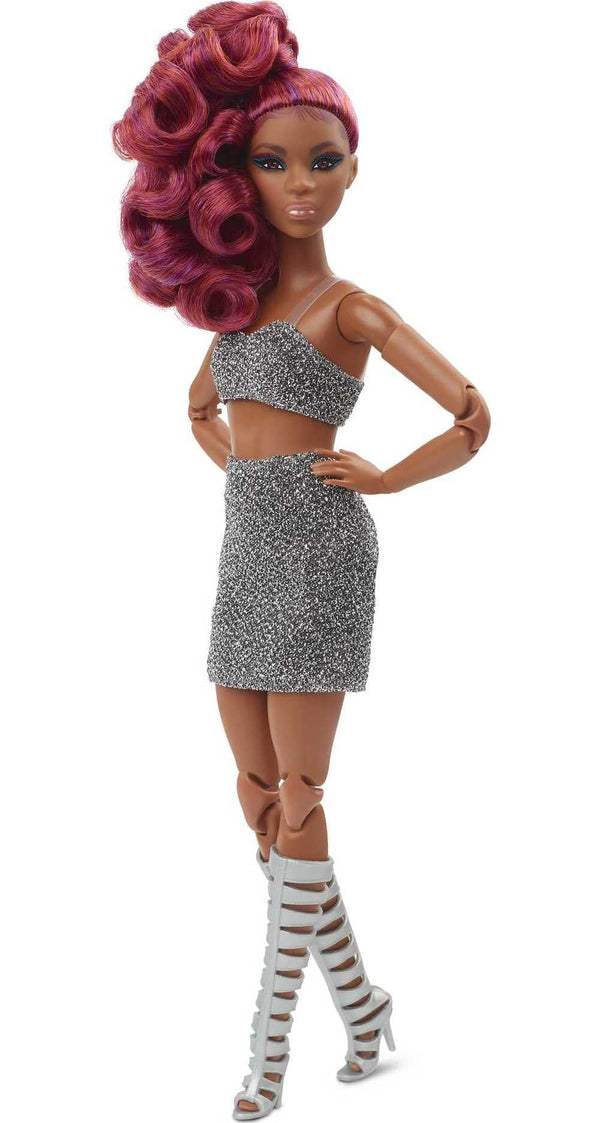 Barbie Signature Fully Posable Barbie Looks Doll (Petite, Curly Red Hair)