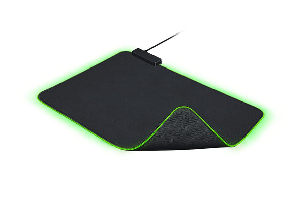 Razer Goliathus Chroma - Soft Gaming Mouse Mat with RGB Lighting (Cable Holder, Fabric Surface, Non-Slip, Quilted Edge, Optimized for all Mice) Black