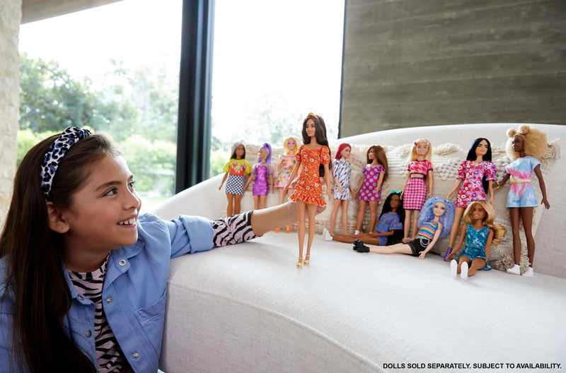 Mattel - Barbie Fashionista Doll 6