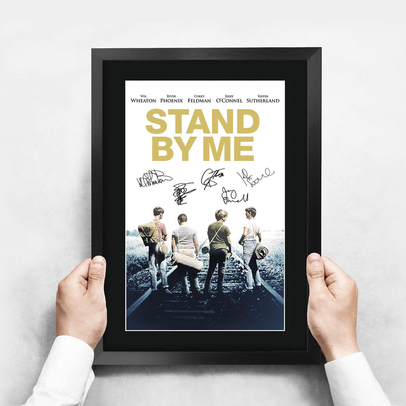 HWC Trading FR A3 Stand By Me Movie Poster River Phoenix, Kiefer Sutherland, Corey Feldman Gifts Printed Poster Signed Autograph Picture for Movie Memorabilia Fans - A3 Framed