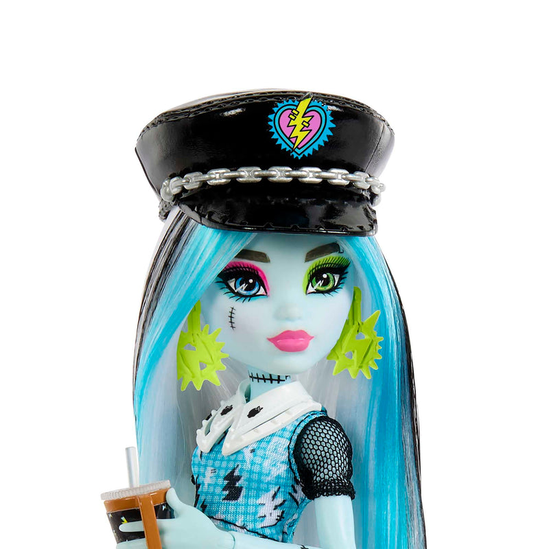 Monster High Doll and Fashion Set, Frankie Stein with Dress-Up Locker and 19+ Surprises, Skulltimate Secrets, HKY62