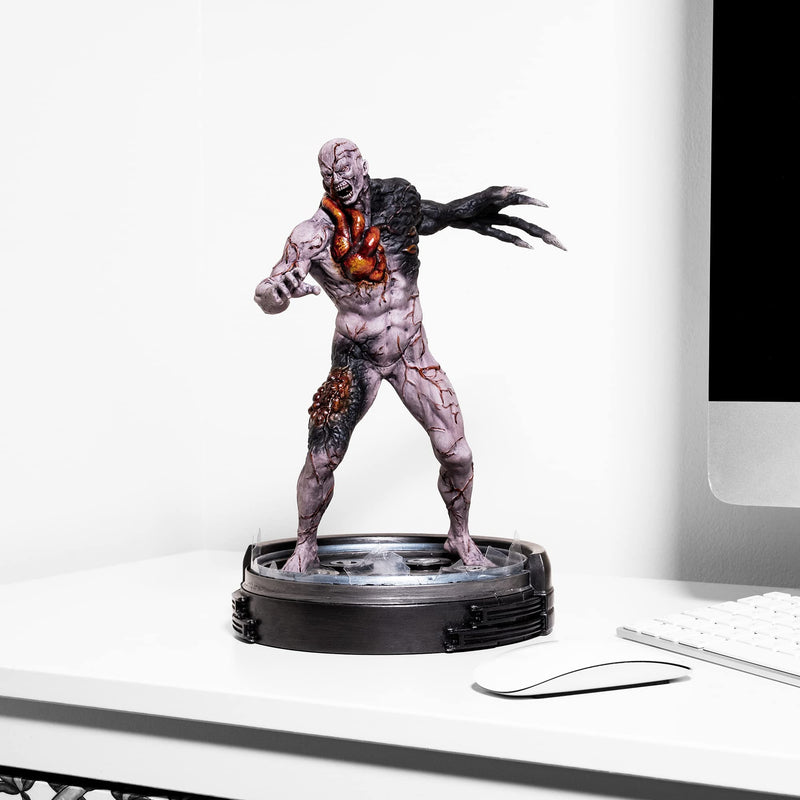 Numskull User Resident Evil Tyrant T-002 Figure 9'' 23cm Limited Edition Collectible Replica Statue - Official Resident Evil Merchandise - Horror Video Game Figurine
