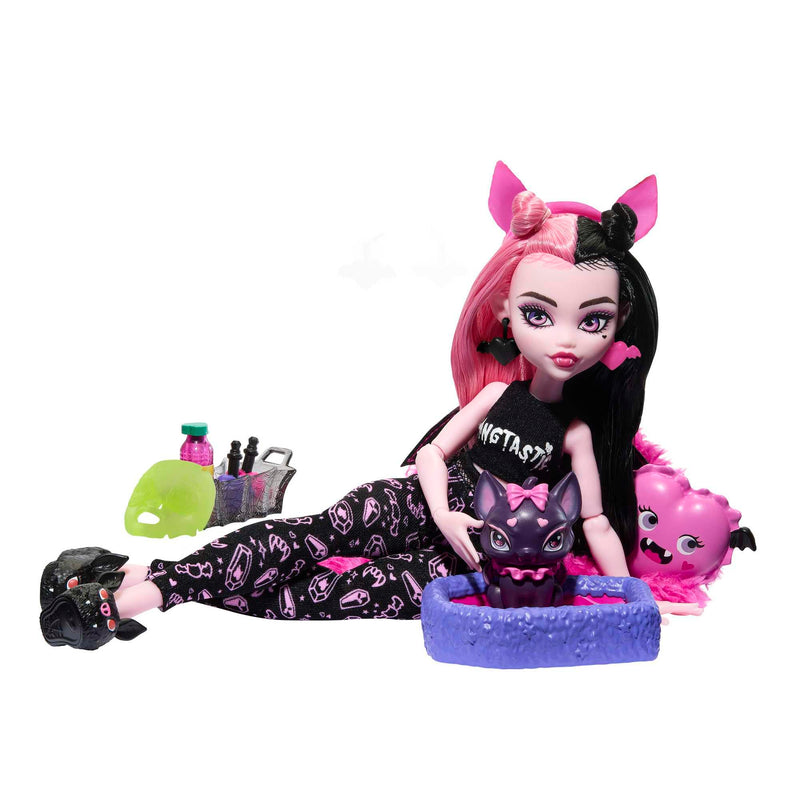 Monster High Doll and Sleepover Accessories, Draculaura Doll Pet Bat Count Fabulous, Creepover Party, HKY66