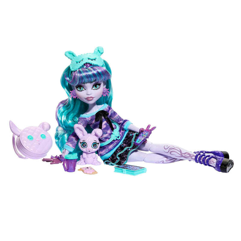 Monster High Doll and Sleepover Accessories, Twyla Doll with Pet Bunny Dustin, Creepover Party, HLP87