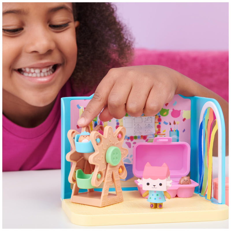 Gabby’s Dollhouse, Baby Box Craft-A-Riffic Room with Baby Box Cat Figure, Accessories, Furniture and Dollhouse Deliveries, Kids’ Toys for Ages 3 and up