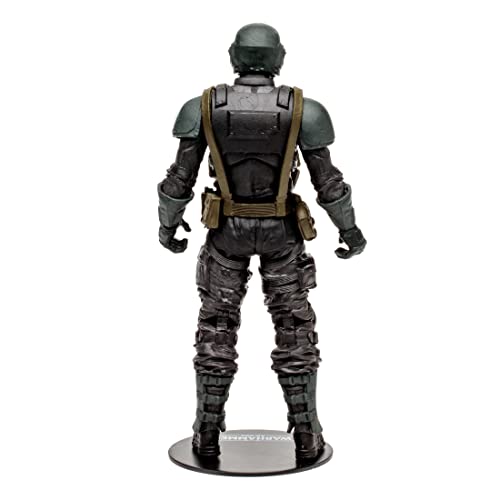 McFarlane Toys, 7-Inch Warhammer 4000 Darktide Veteran Guardsman Action Figure with 22 Moving Parts, Multicolour Collectible Warhammer Figure with collectors stand base - Ages 12+