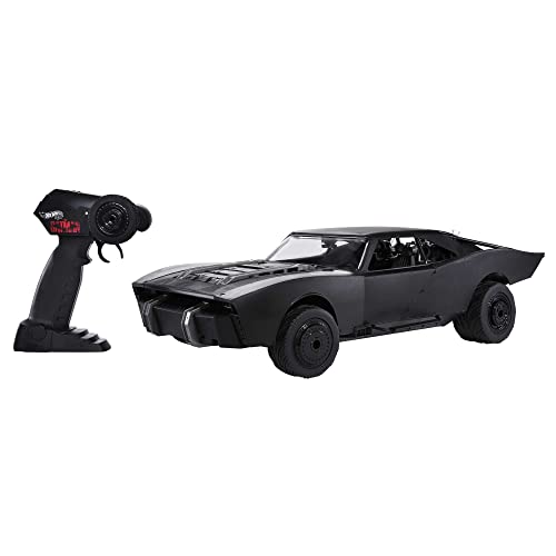 Hot Wheels R/C The Batman Batmobile, Remote-Controlled 1:10 Scale Toy Vehicle from the Movie, USB Rechargeable Controller, Gift for Fans of Cars & Comics & Kids 5 Years Old & Up