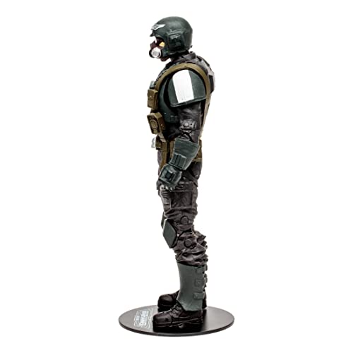 McFarlane Toys, 7-Inch Warhammer 4000 Darktide Veteran Guardsman Action Figure with 22 Moving Parts, Multicolour Collectible Warhammer Figure with collectors stand base - Ages 12+