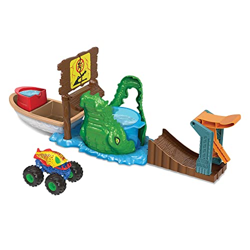 Hot Wheels Monster Trucks Swamp Chomp Playset, Water-Playset with 1 Monster Trucks Color Shifters Truck, Toy for Kids 4 Years Old & Older