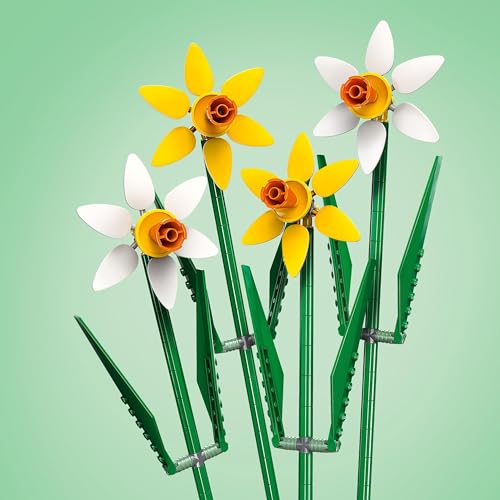 LEGO Creator Daffodils, Artificial Flowers Set for Kids, Build and Display This Bouquet at Home as Bedroom or Desk Decoration, Gifts for Girls, Boys, Teenagers and Fans 40747