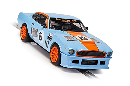 Scalextric C4209 Aston Martin V8 - Gulf Edition - Rikki Cann Racing, Orange/Blue