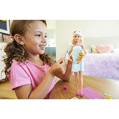 Barbie Spa Doll, Blonde, with Puppy and 9 Accessories, Including Neck Pillow, Rubber Duck and Cucumber Eye Masks, Gift for Kids 3 to 7 Years Old