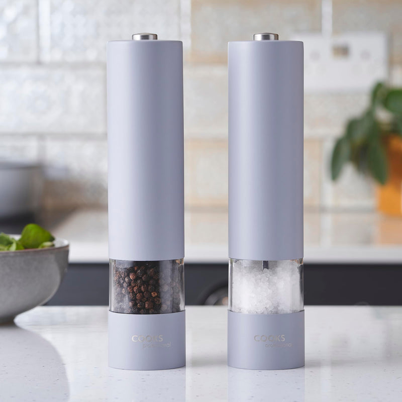 Cooks Professional Electric Automatic Salt and Pepper Mill Set | Battery Operated Grinders | Adjustable Grinding & One Touch Button | Condiment Grinder for Kitchen Accessories | (Grey)