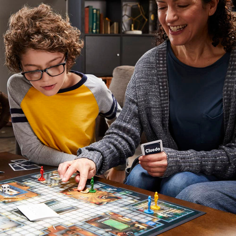 Hasbro Gaming Cluedo Board Game, Reimagined Cluedo Game for 2-6 Players, Mystery Games, Detective Games, Family Games for Kids and Adults