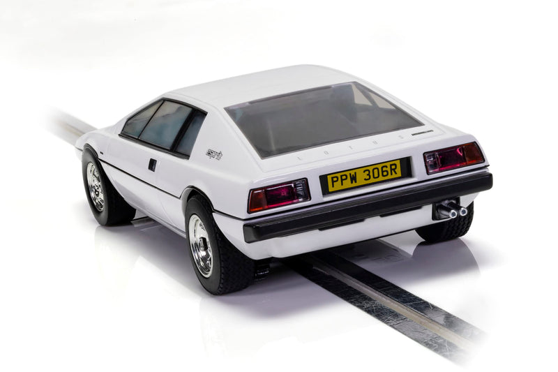 Scalextric C4229 James Bond Lotus Esprit S1 - The Spy Who Loved Me, White