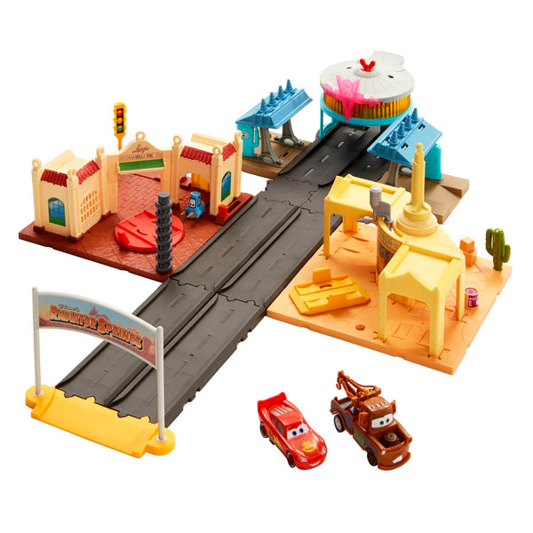 Disney and Pixar Cars Toys| Playset with 2 Toy Cars | On The Road Radiator Springs Tour with Light-Up Countdown, Lightning McQueen and Mater - , HGV68