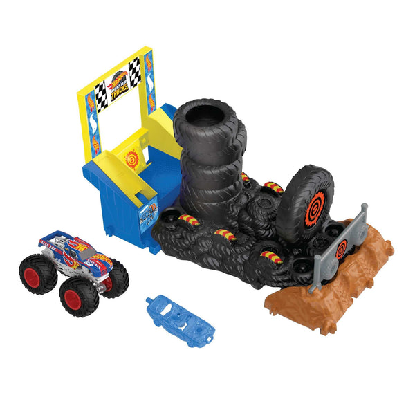 Hot Wheels Monster Trucks Arena Smashers Race Ace Smash Race Challenge Playset with 1:64 Scale Race Ace Toy Truck and 1 Crushable Car, HNB89